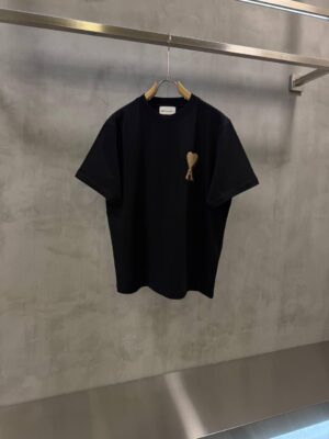 Black ami beige logo tshirt