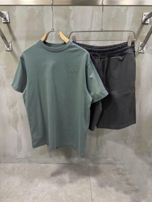 Gray gucci sleeve logo shortset