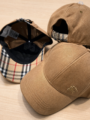 Beige Burberry gabardine baseball cap
